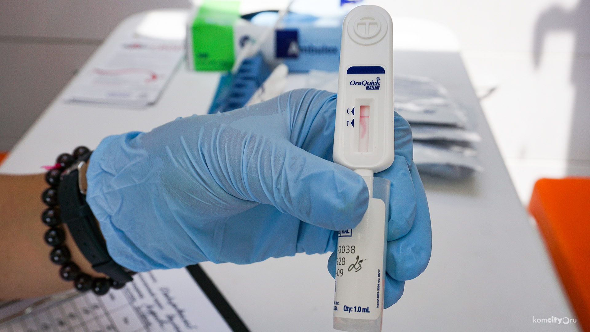 За час работы передвижной лаборатории в Комсомольске-на-Амуре тест на ВИЧ сдали более 25 комсомольчан