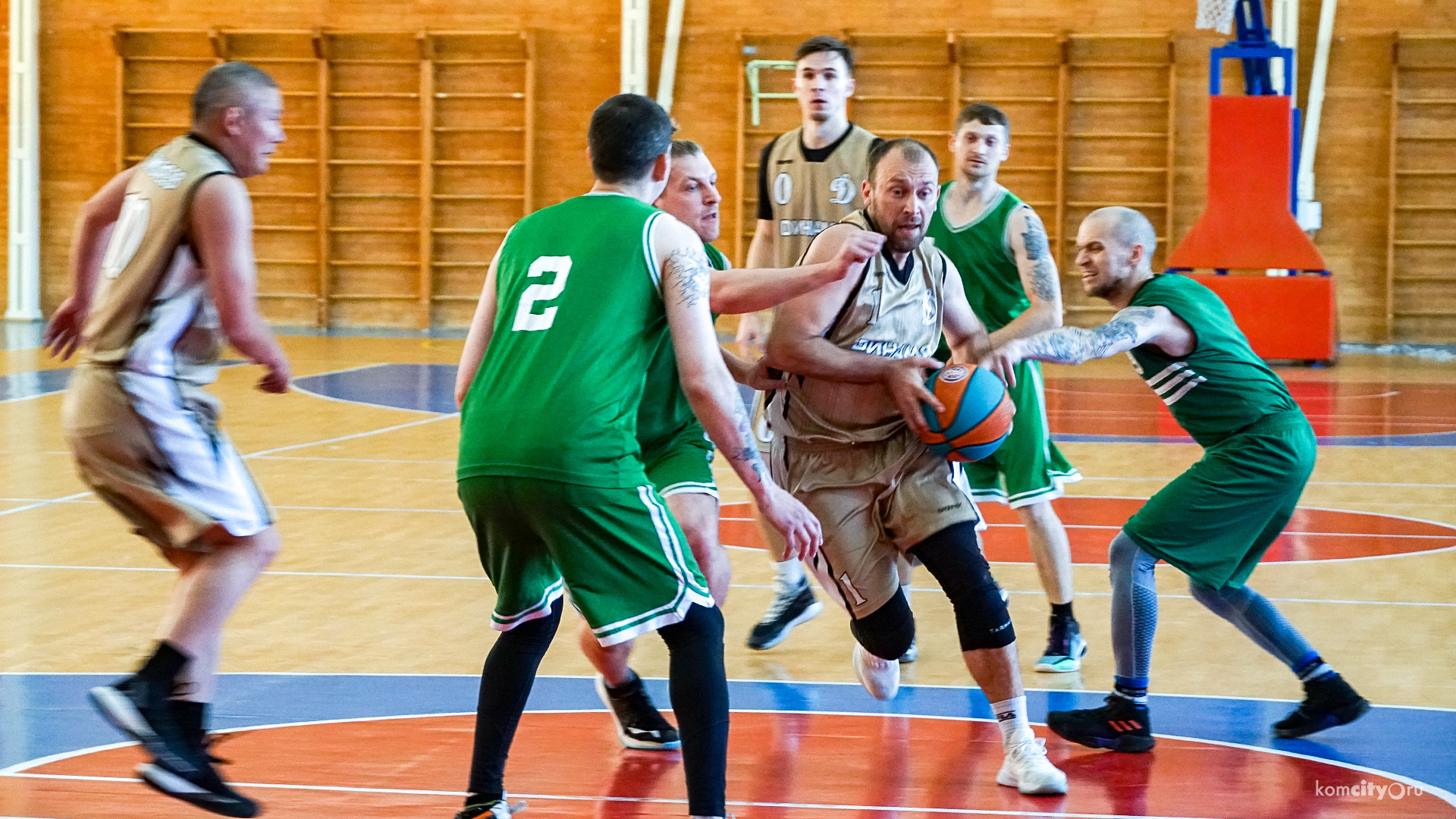 Турнир по баскетболу среди мужских команд завершился в Комсомольске-на-Амуре